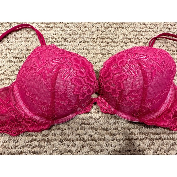 Victoria’s Secret very sexy push up pink 34 c - Picture 2 of 6